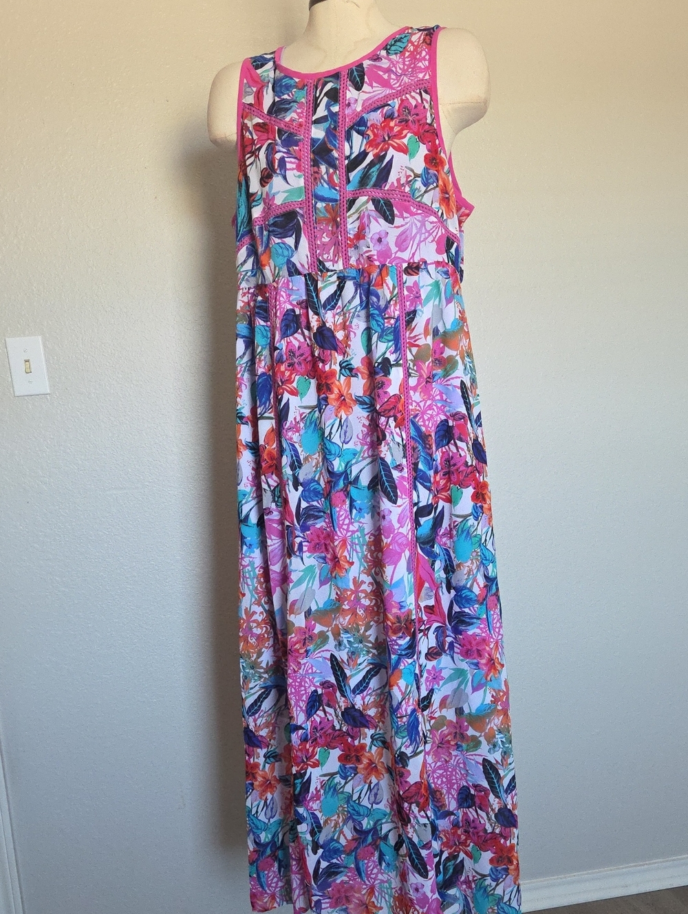 Nicole by Nicole Miller Pink Floral Sleeveless Maxi Dress- Size M